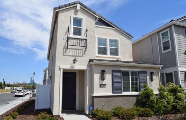 3280 Chickadee Court photos photos