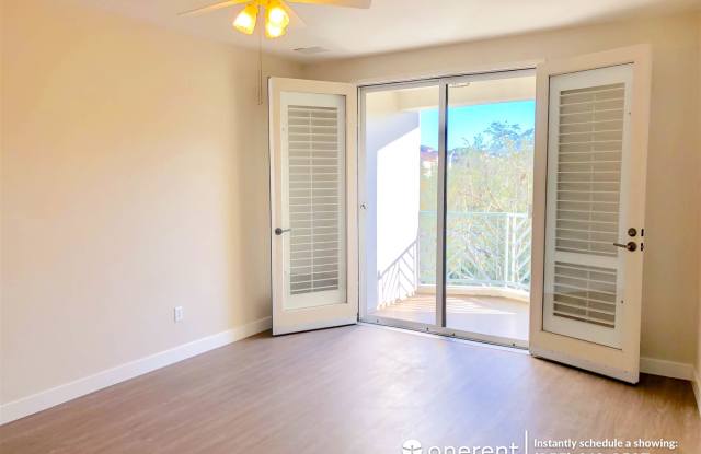 5625 Crescent Park W Unit 221 Gallery 3