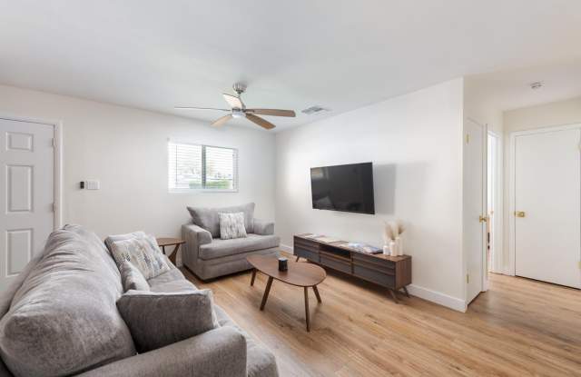 2237 E Hillery Drive Gallery 4