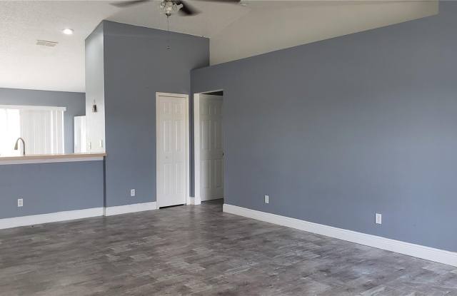 5141 PINE NEEDLE Drive Gallery 4