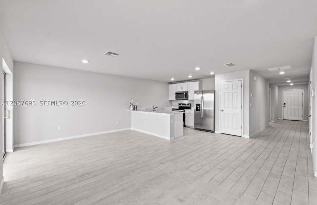 7020 Ramrod cir Gallery 2