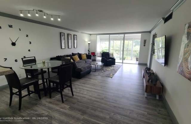 2650 S Course Dr photos photos