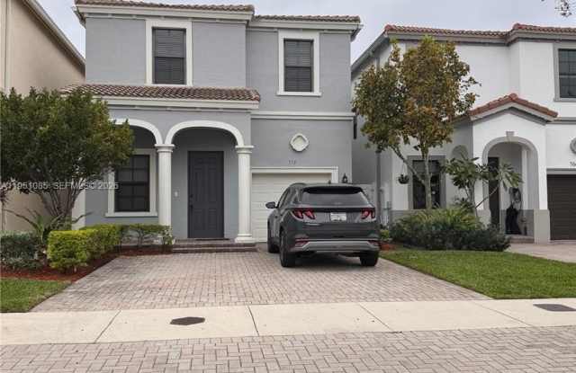 772 NE 191st Ter photos photos 772 NE 191st Ter photos photos