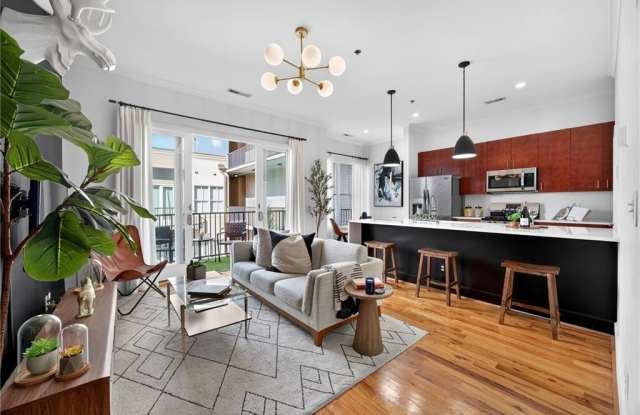 384 Ralph Mcgill Boulevard NE unit: 322 photos photos