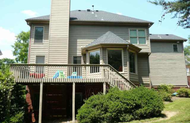 5101 Edgerton Dr Gallery 2