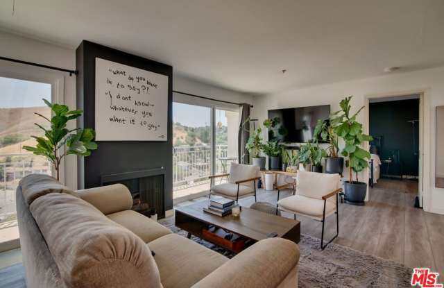 4750 Templeton St - 4750 Templeton Street, Los Angeles, CA 90032