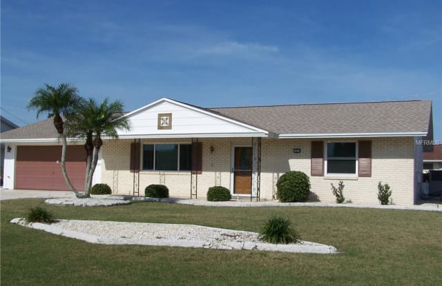 1414 N PEBBLE BEACH BOULEVARD - 1414 North Pebble Beach Boulevard, Sun City Center, FL 33573