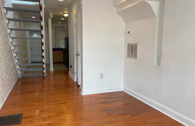 Charming 2-Bedroom, 1.5-Bathroom Brick Townhouse in Pigtown photos photos Charming 2-Bedroom, 1.5-Bathroom Brick Townhouse in Pigtown photos photos