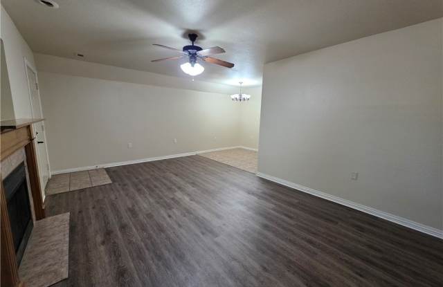 3586 W Chevaux Drive Gallery 3