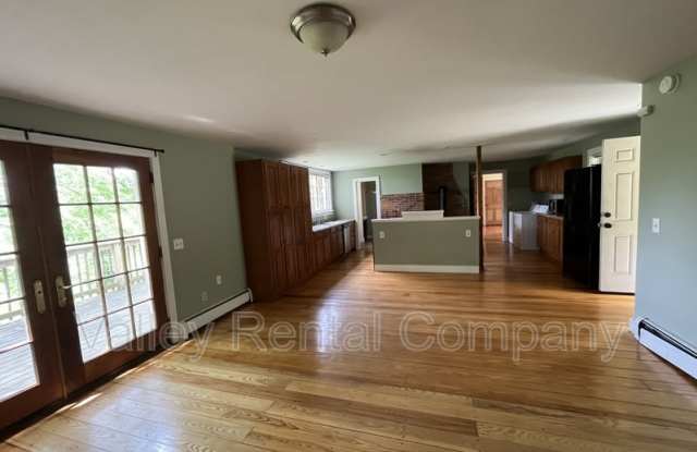 121 Bay Road - 2 Gallery 2