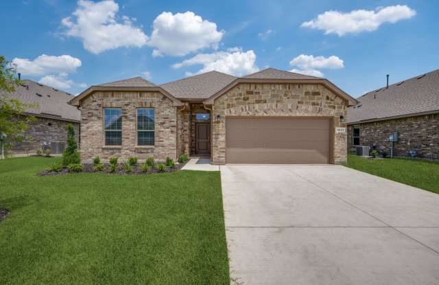 5231 Meadow Lane - Krum photos photos