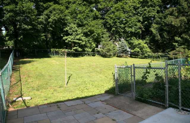 1628 UNIONVILLE ROAD Gallery 4