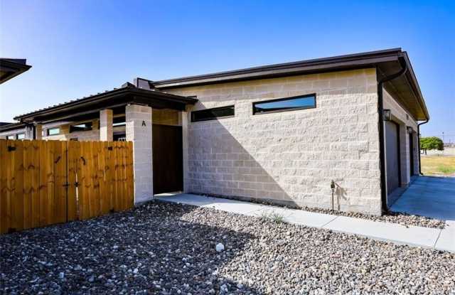 2718 Grace unit: A photos photos