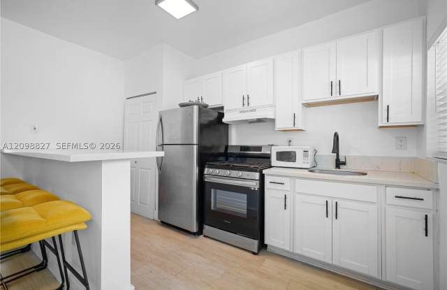 5140 NE 2nd ct Gallery 4