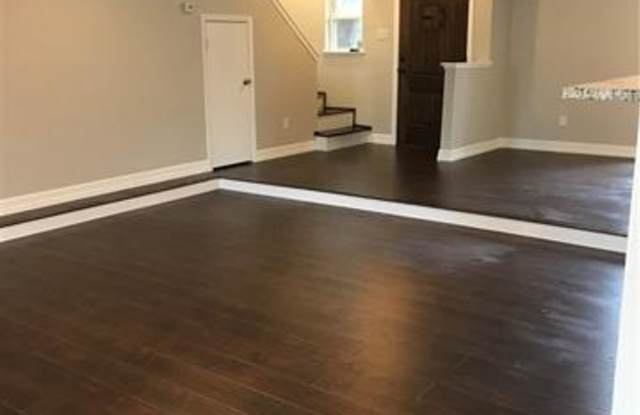 2027 Custer Parkway Gallery 2