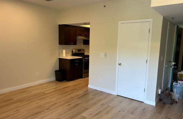 GET $500 OFF THE FIRST MONTHS RENT!!! Gallery 3