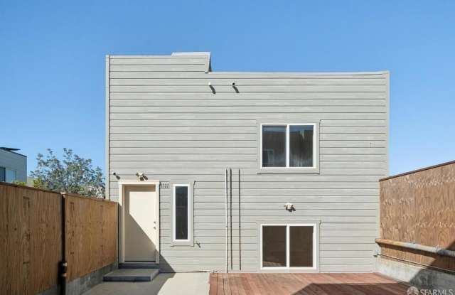 3732 Rivera Street Gallery 3