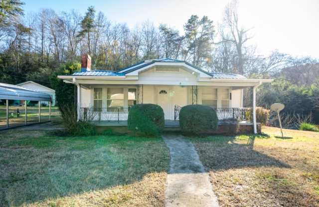 Charming Renovated 3-Bedroom Home in Dora! - 375 Commerce Avenue, Dora, AL 35062
