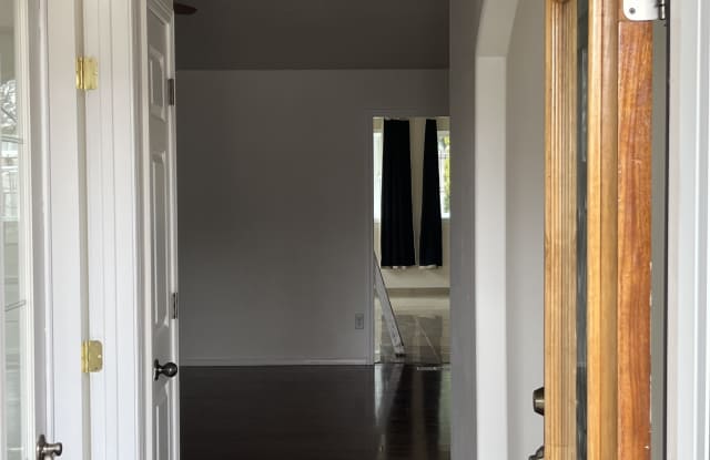 2134 East Dworshak Drive Gallery 3