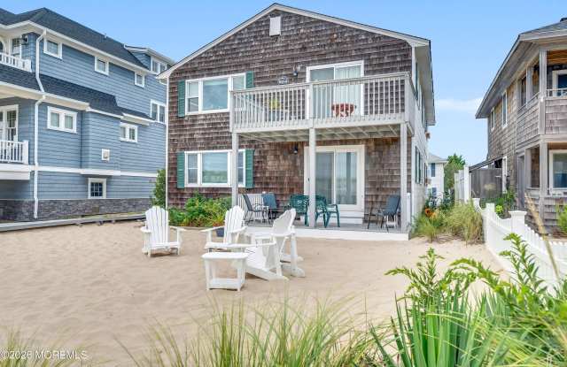 804 E Oceanfront Gallery 2