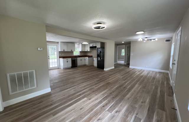 8740 Old Pasco Rd - 8740 Old Pasco Road, Pasco County, FL 33544