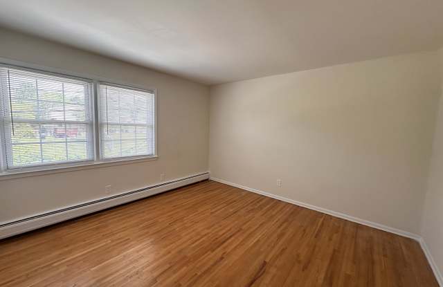 80 Hunt Avenue6B photos photos