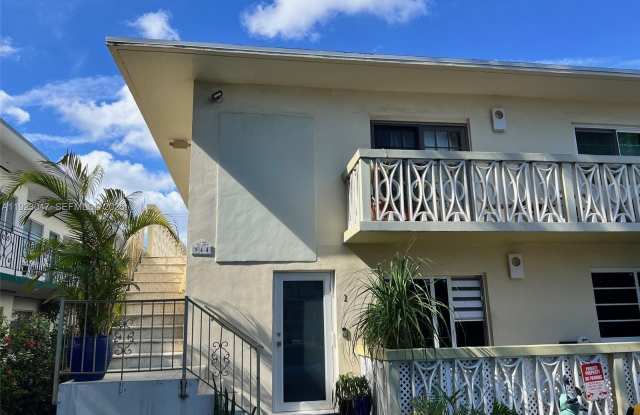 944 Meridian Ave photos photos