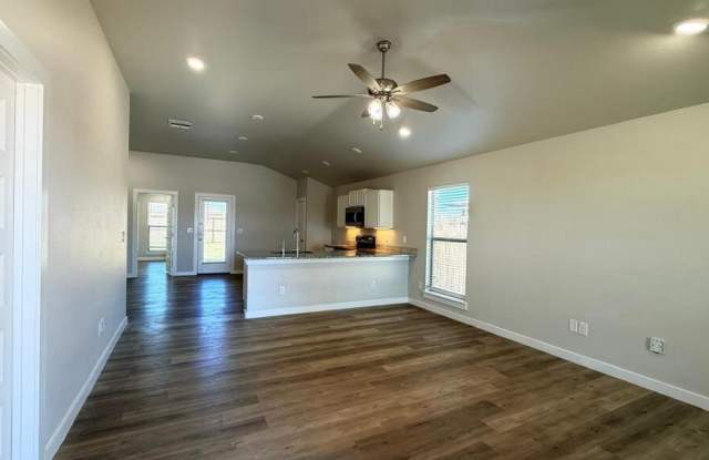 6009 Monahans Gallery 2