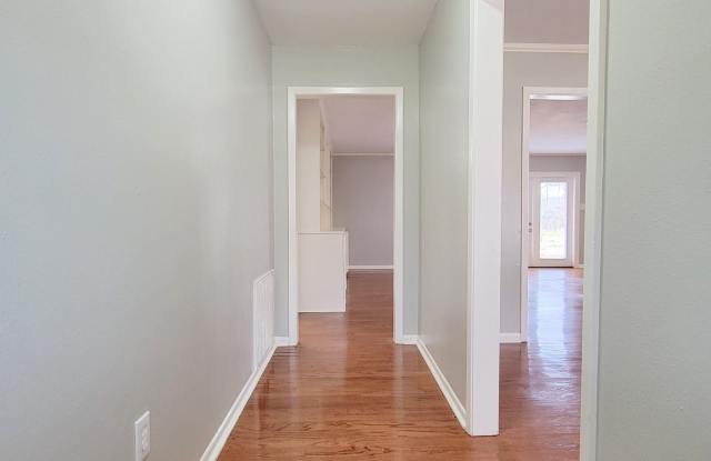 238 Sleepy Hollow Dr. Gallery 2