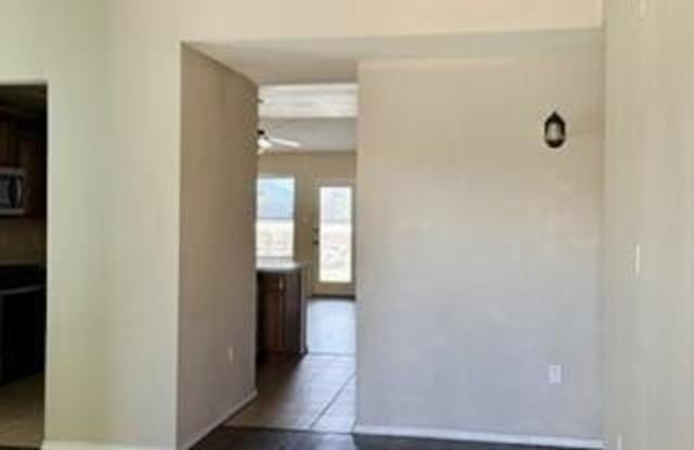 6229 LOVEBIRD Lane Gallery 4