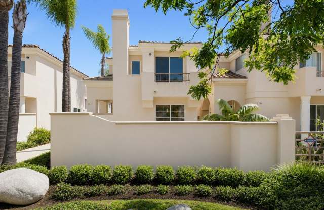 Stylish 3-Bedroom Home with Mountain Views & Attached 2-Car Garage photos photos