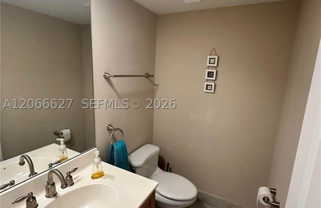1830 Embassy Dr Gallery 3