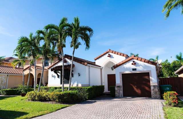 9721 NW 9th St photos photos
