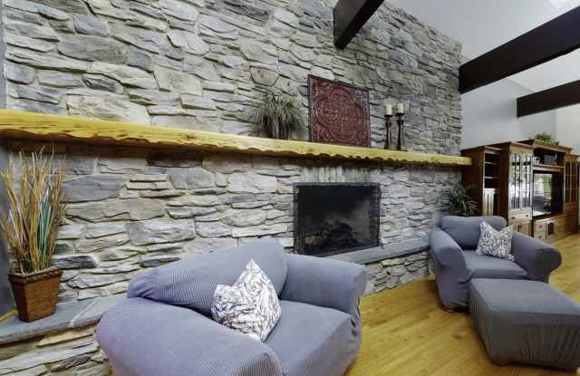 1438 Wedgewood Avenue Gallery 3