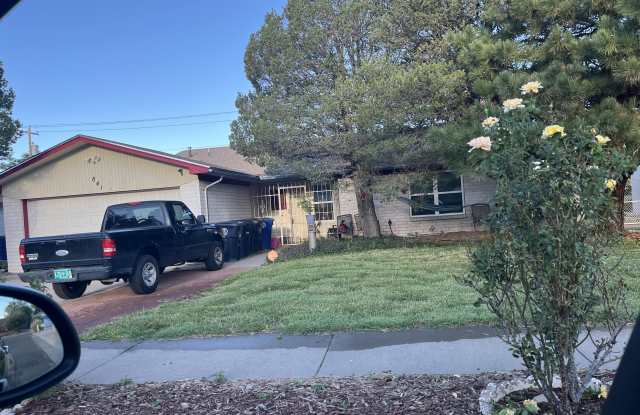 841 Marie Park Drive Northeast - 841 Marie Park Drive Northeast, Albuquerque, NM 87123