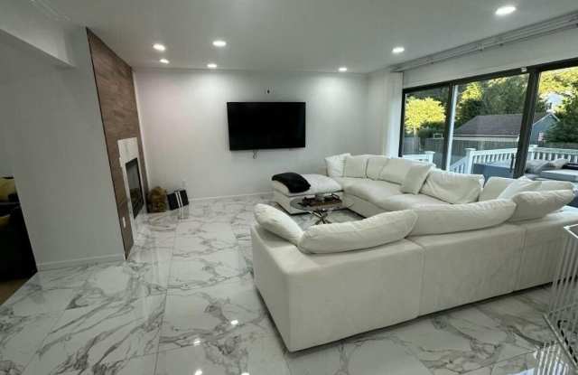 604 Van Note Parkway Gallery 4