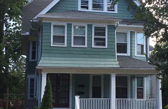 1940 Chapel Street - 1940 Chapel Street, New Haven, CT 06515