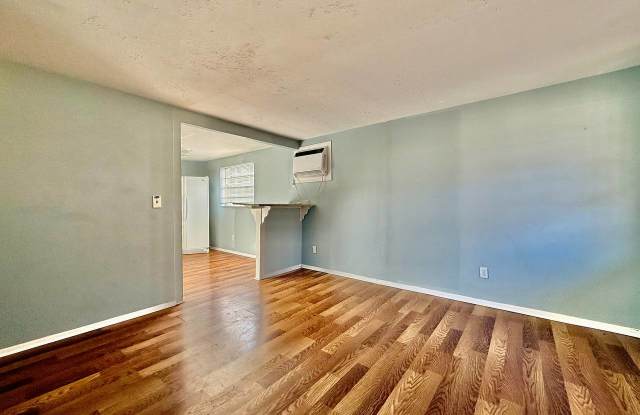 9406 Eastfield Rd Unit C Gallery 4
