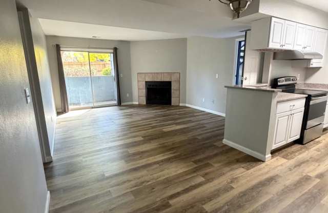 2-Bedroom Garden-Level Condo with Carport at Hunter Creek! Gallery 1