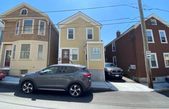 29 Dennison Street - 29 Dennison Street, Newport, RI 02840