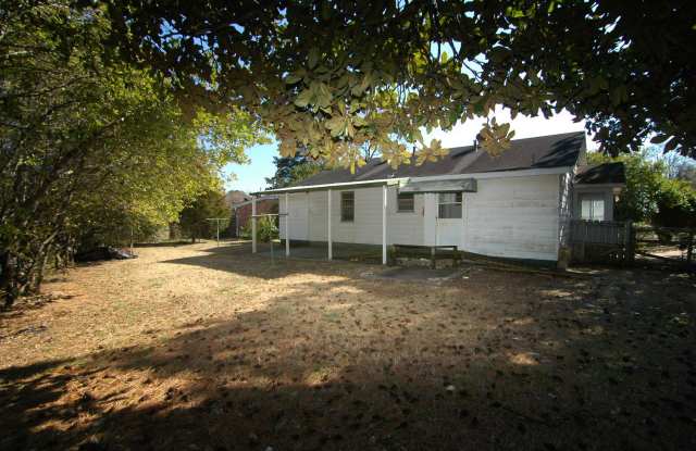 4110 Broyles Ave. Gallery 3