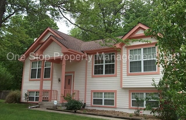 5100 Hedges Avenue - 5100 Hedges Avenue, Kansas City, MO 64133