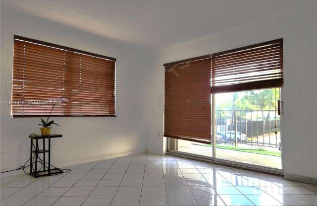 1225 NE 124th St photos photos