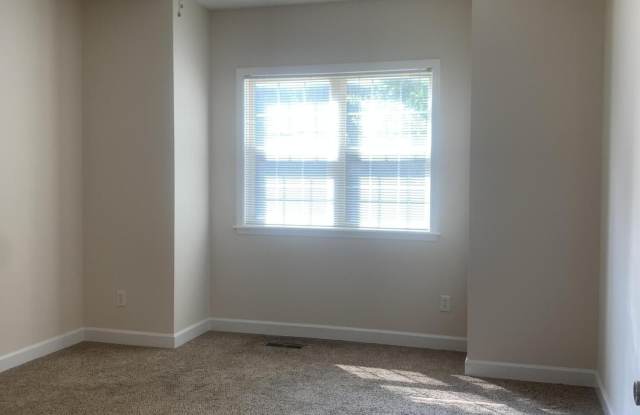 104 WILLOW RUN Gallery 3