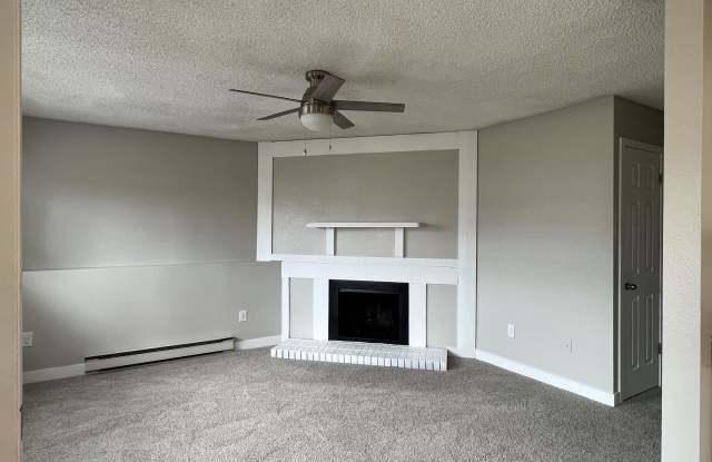 4915 Green River Street - 1 Gallery 4