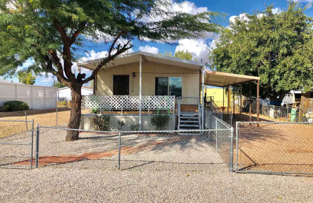 Newly Remodeled 2 Bedroom 2 Bathroom Home!- Available Now - 3211 Carver Avenue, New Kingman-Butler, AZ 86409