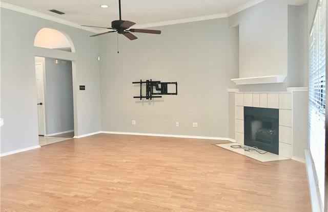 7325 Glen Drive Gallery 3