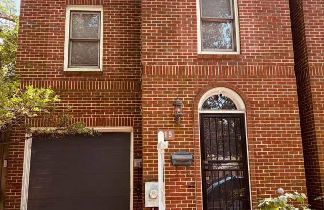915 C Street SE photos photos