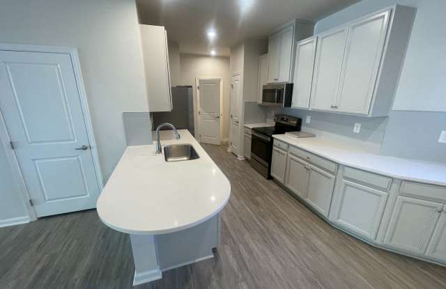 Room in 3 Bedroom Home at Stella Ct Gallery 3