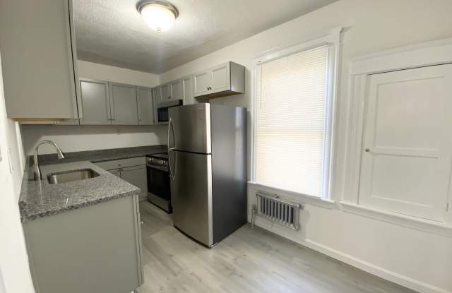 285 Whittenton St. Unit 2 - 285 Whittenton Street, Taunton, MA 02780